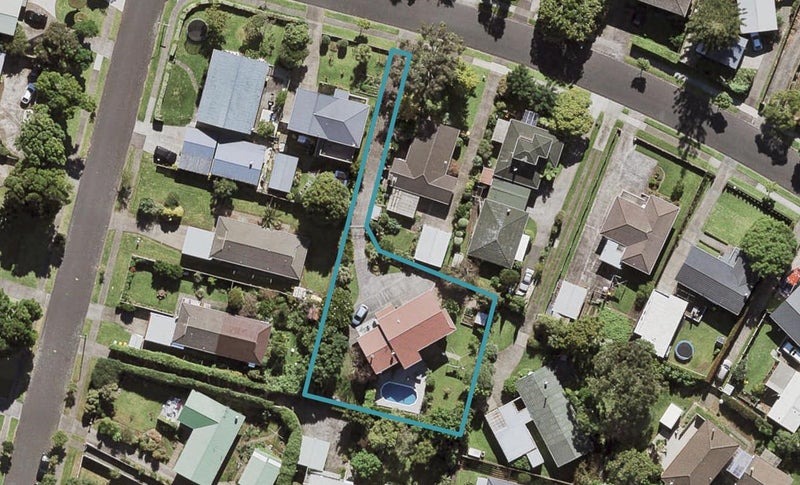 34 Waterlea Avenue, Mangere Bridge, Auckland - Carousel 1