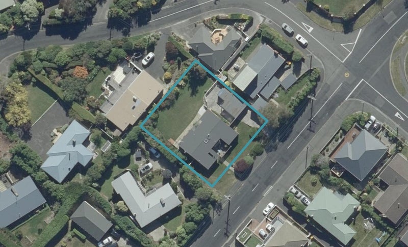 199 Larnach Road, Waverley, Dunedin - Carousel 1