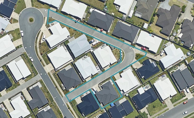 4 Sable Lane, Pyes Pa, Tauranga - Carousel 1