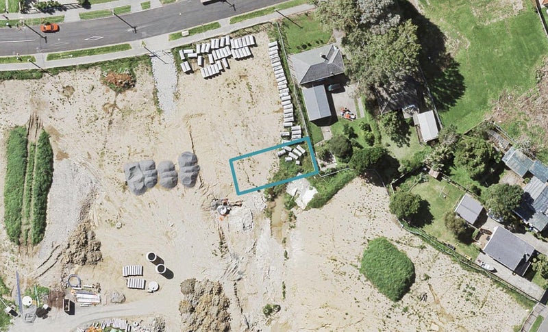 21 Marsics Street, Glen Innes, Auckland - Carousel 1
