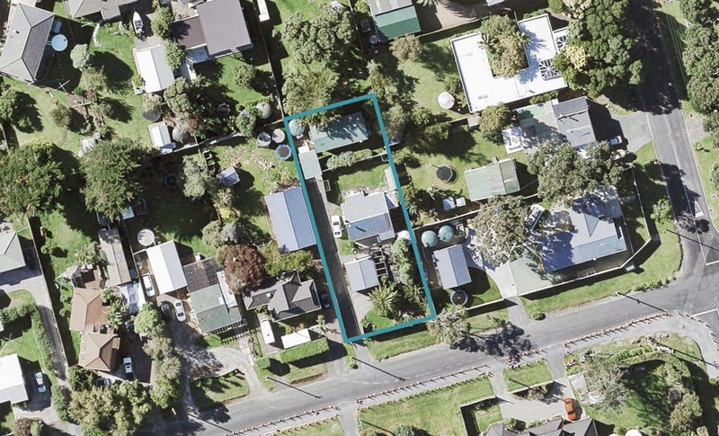 32 Second View Avenue, Beachlands, Auckland - Carousel 1