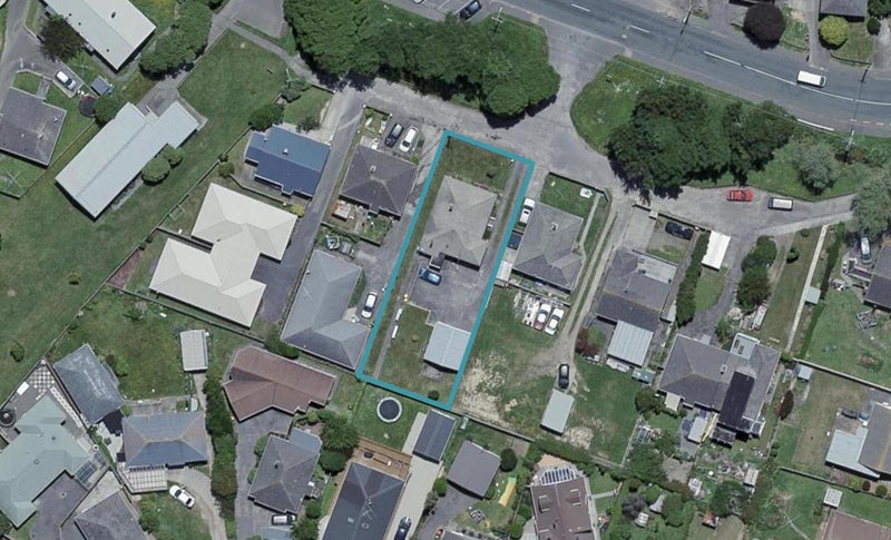 81 Broderick Road, Johnsonville, Wellington - Carousel 1