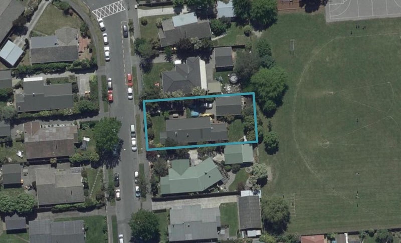 8 Brookby Crescent, Avonhead, Christchurch - Carousel 1