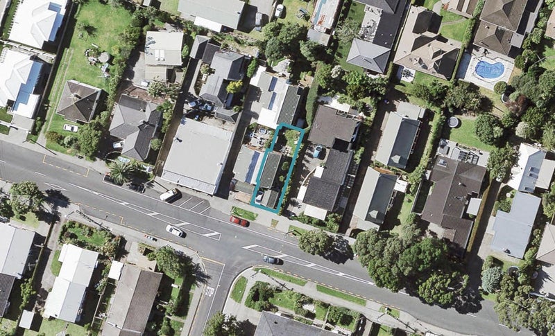 2/88 Riddell Road, Glendowie, Auckland - Carousel 1