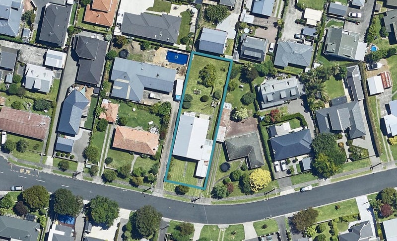 83 Milton Road, Otumoetai, Tauranga - Carousel 1