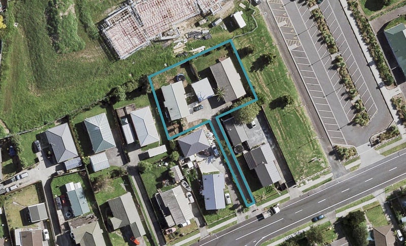 28B Riverton Drive, Randwick Park, Auckland - Carousel 1