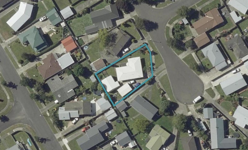 22 Suzanne Grove, Kelvin Grove, Palmerston North - Carousel 1