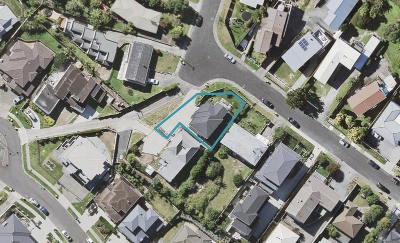 13 Hauraki Crescent, Pinehill, Auckland - Carousel 1