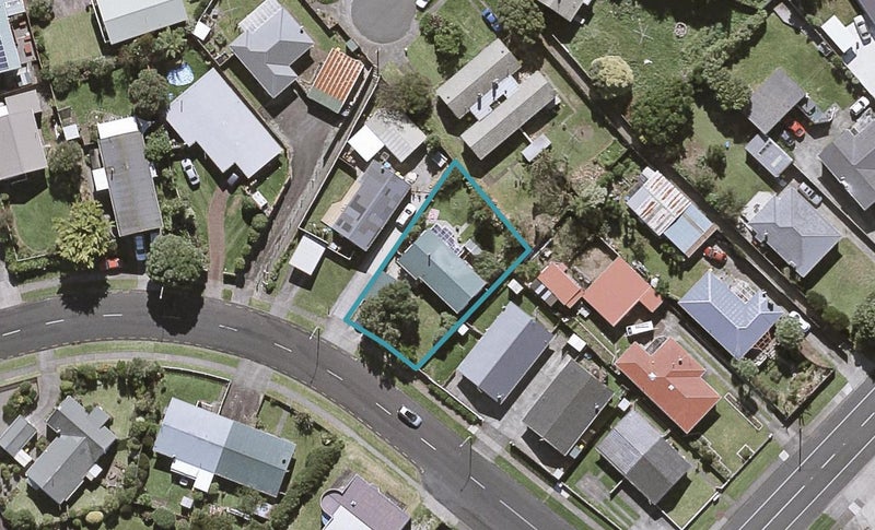 6 Herekawe Drive, Spotswood, New Plymouth - Carousel 1