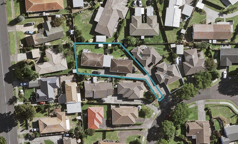 1/18 Ross Martin Court, Conifer Grove, Takanini - Carousel 1