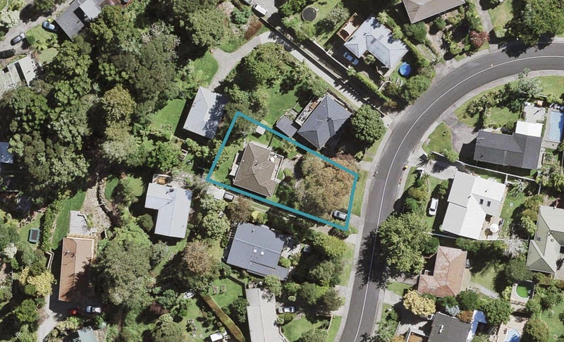 19 Daffodil Street, Titirangi, Auckland - Carousel 1