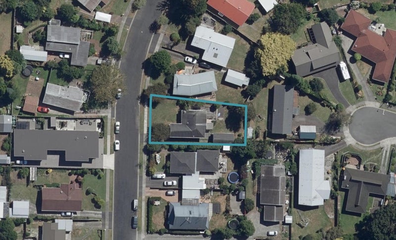 31 Kowhai Street, Hamilton Lake, Hamilton - Carousel 1