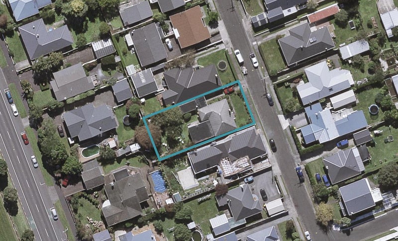18 Tokomaru Street, Welbourn, New Plymouth - Carousel 1