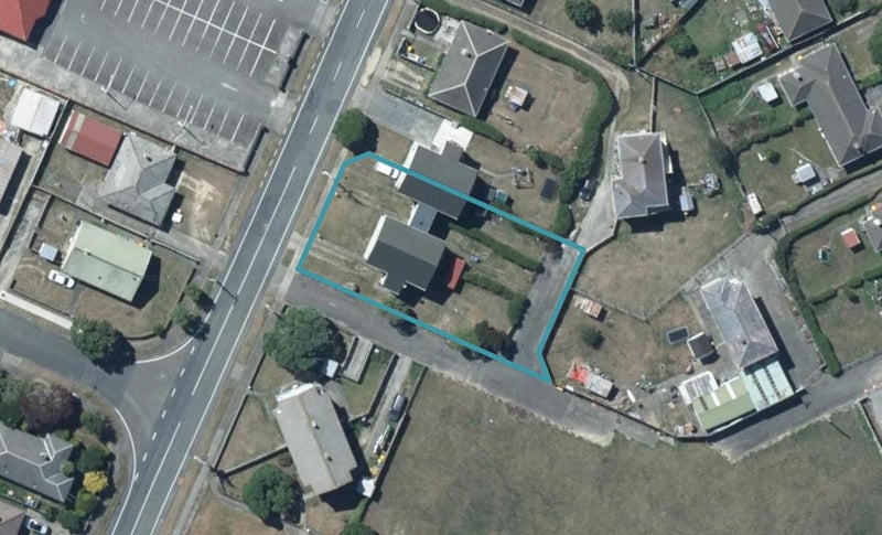 42 Castor Crescent, CANNONS CREEK, PORIRUA - Carousel 1