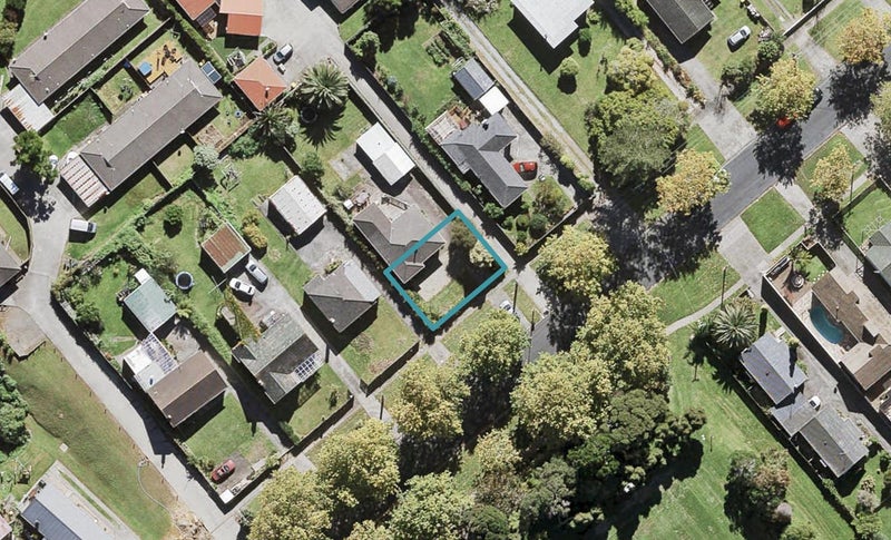 65A Seabrook Avenue, New Lynn, Auckland - Carousel 1