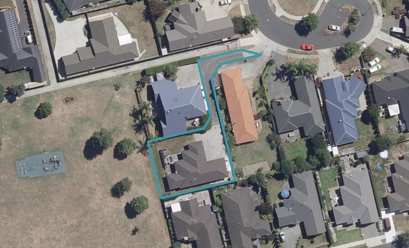 32 Ravenscourt Place, Huntington, Hamilton - Carousel 1