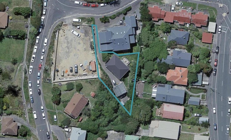 1 Corlett Street, Johnsonville, Wellington - Carousel 1
