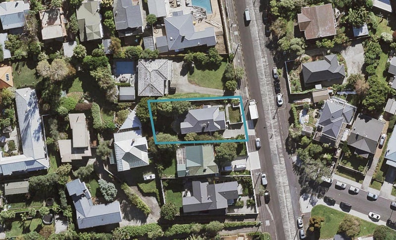 202 Queen Street, Northcote Point, Auckland - Carousel 1