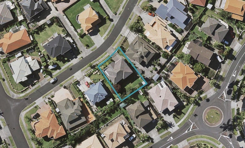 7 Macadamia Close, Goodwood Heights, Auckland - Carousel 1