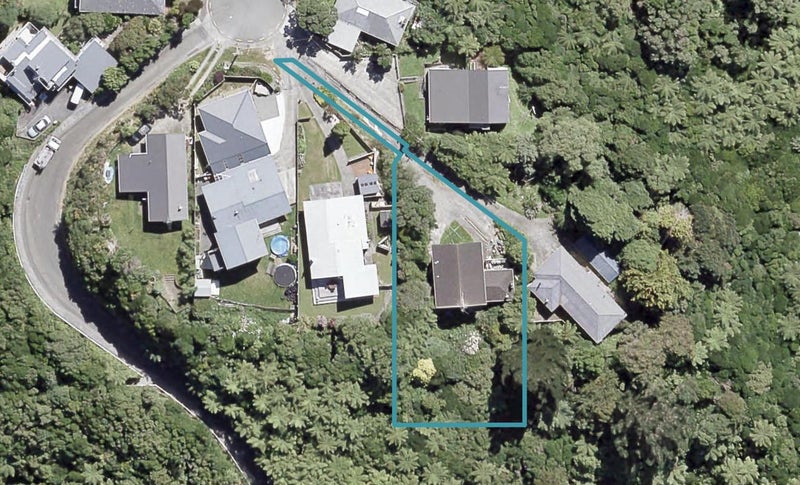 12 Martin Grove, Normandale, Lower Hutt - Carousel 1