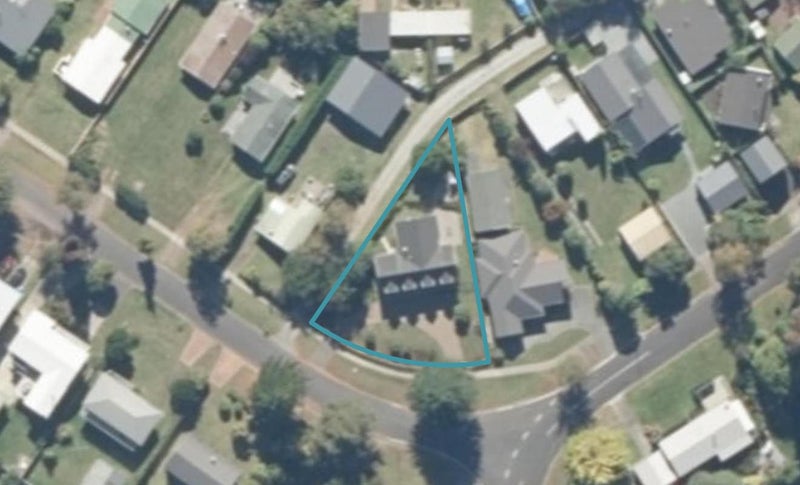 1 Ogilvie Road, Kinloch, Taupō - Carousel 1
