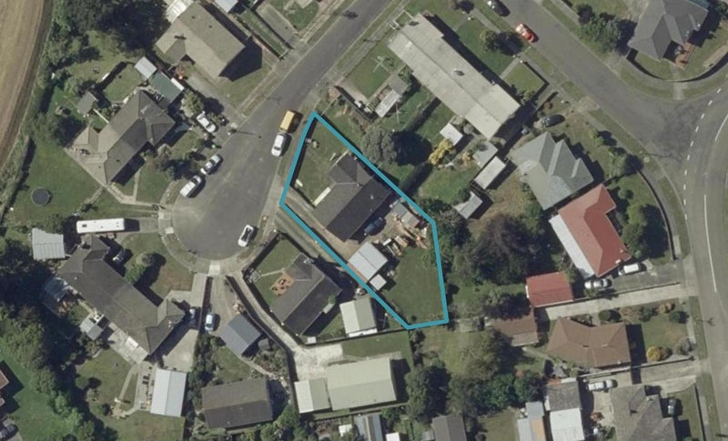 1A Kupe Place, Highbury, Palmerston North - Carousel 1