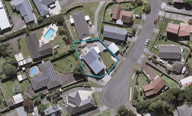 16 Virginia Place, Whalers Gate, New Plymouth - Carousel 1