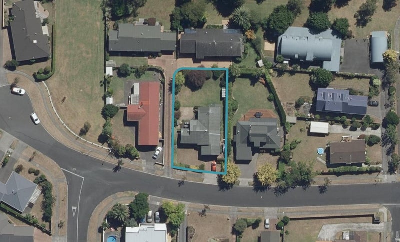 6 Rimmington Drive, Hamilton Lake, Hamilton - Carousel 1