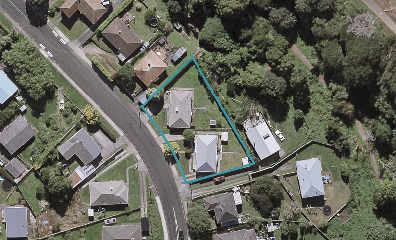 58 Parsons Street, Frankleigh Park, New Plymouth - Carousel 1