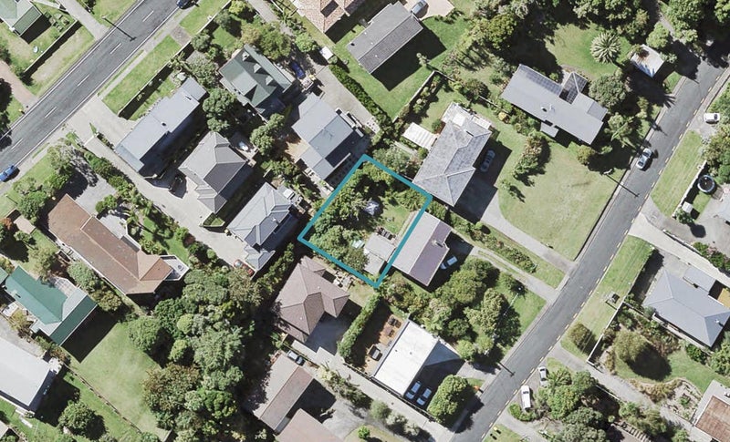 39C Nigel Road, Browns Bay, Auckland - Carousel 1