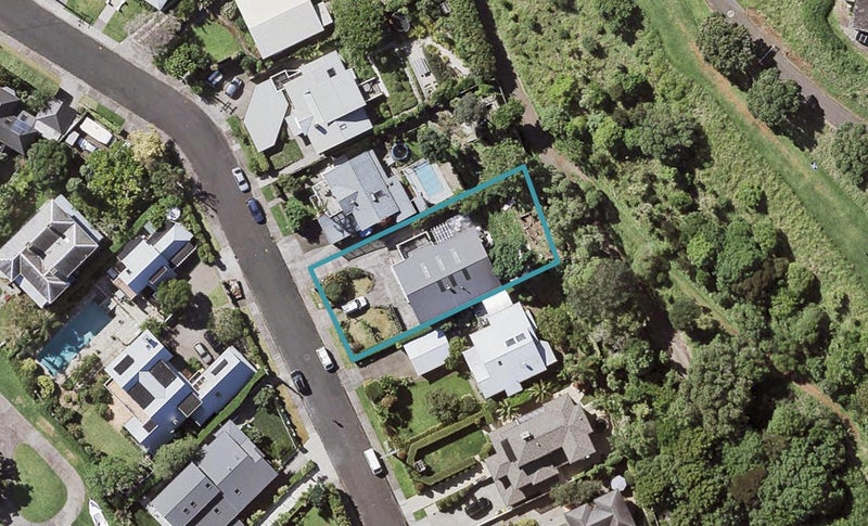25 Jubilee Avenue, Devonport, Auckland - Carousel 1