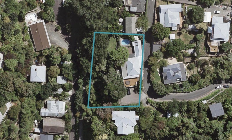120 Priestley Terrace, Bluff Hill, Napier - Carousel 1