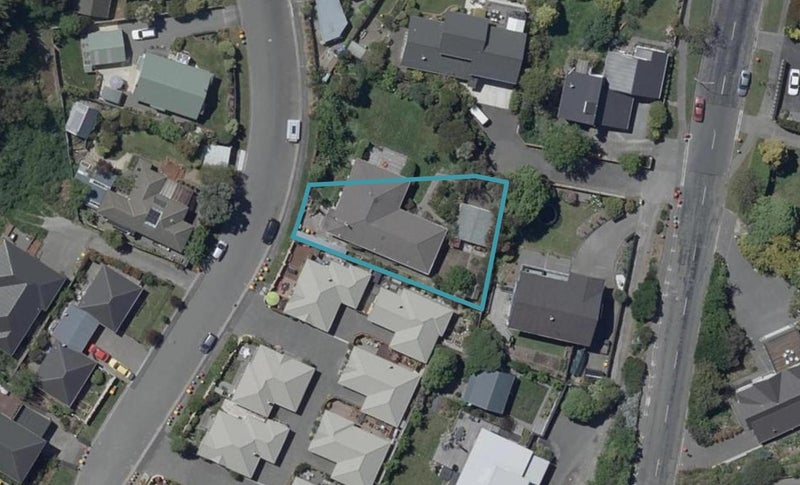 17 Aratoro Place, Mount Pleasant, Christchurch - Carousel 1