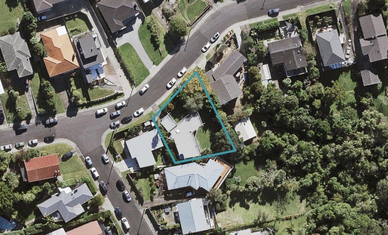 9 City View Terrace, Birkenhead, Auckland - Carousel 1