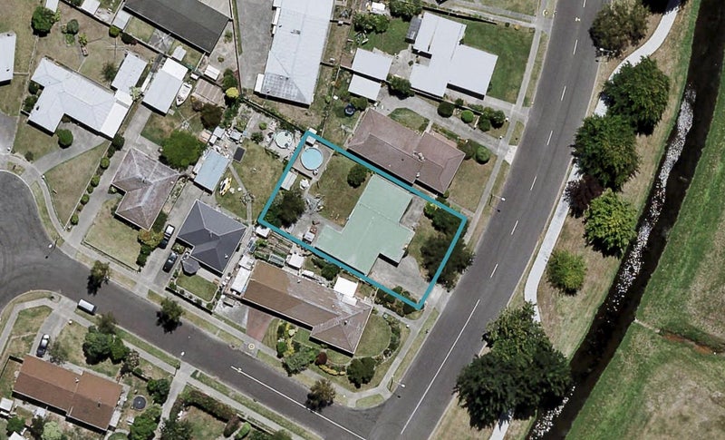55 Westminster Avenue, Tamatea, Napier - Carousel 1