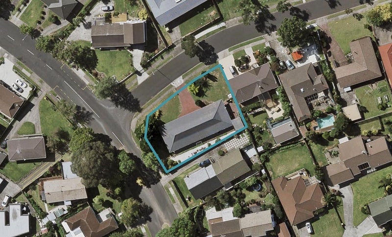 9 Diorella Drive, CLOVER PARK, AUCKLAND - Carousel 1