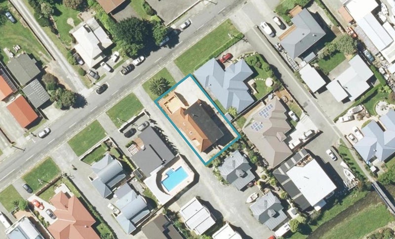 31 Beach Road, Waikawa, Picton - Carousel 1