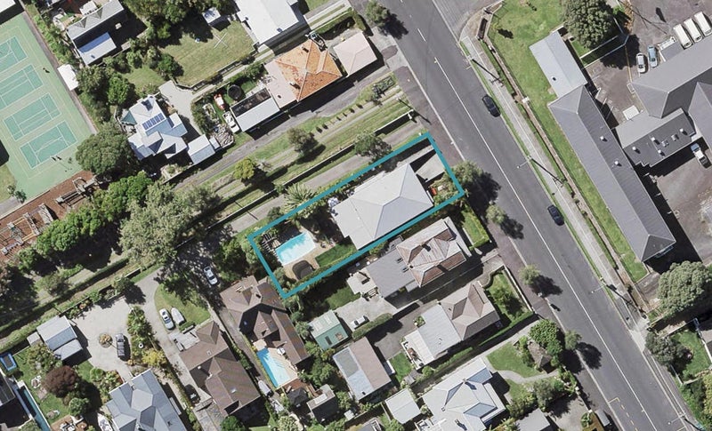 131 Vauxhall Road, Narrow Neck, Auckland - Carousel 1