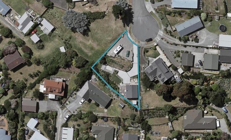 16 Pine Ridge Terrace, Waikanae Beach, Waikanae - Carousel 1