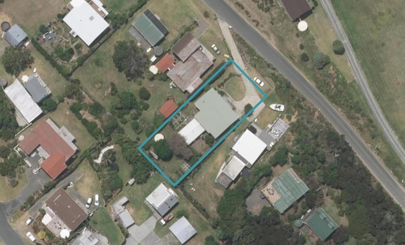 14 Lincoln Street, Mangawhai Heads, Mangawhai - Carousel 1
