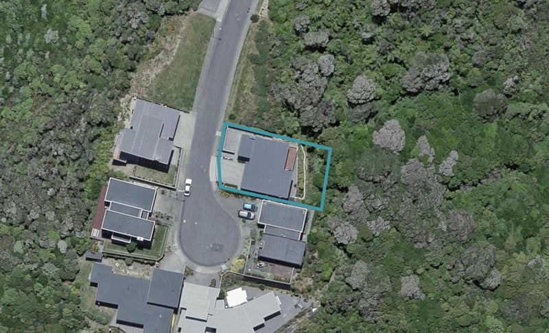 23 Cromwell Point, Newlands, Wellington - Carousel 1