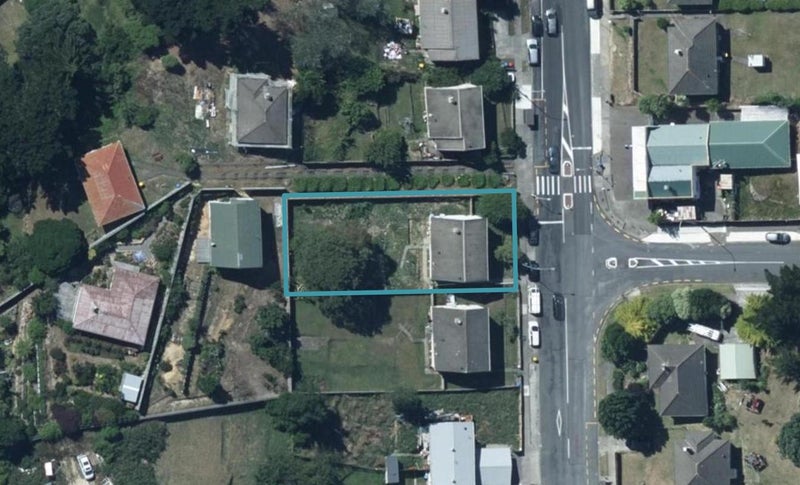 135 Mungavin Avenue, Ranui, Porirua - Carousel 1