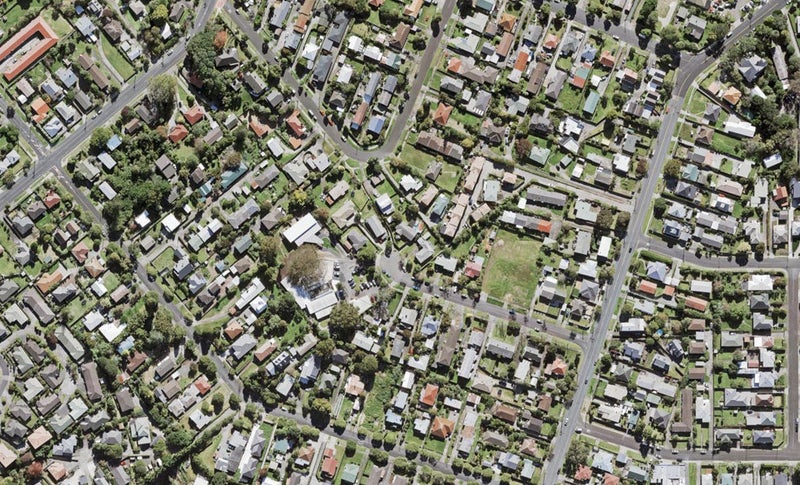 15 Mayville Avenue, New Lynn, Auckland - Carousel 1
