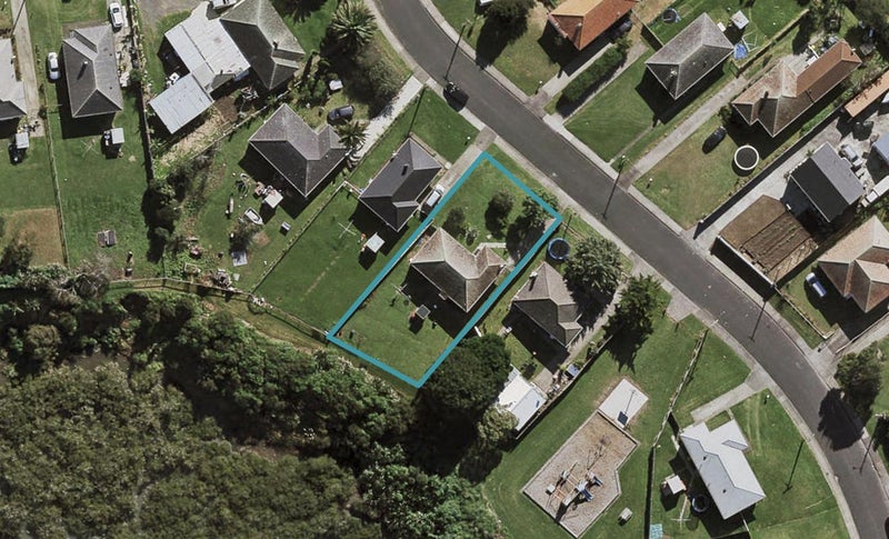 58 Firth Crescent, Otara, Auckland - Carousel 1