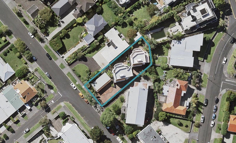 2/28 Coates Avenue, Orakei, Auckland - Carousel 1