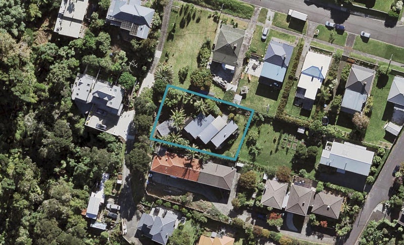74A Palmerston Road, Birkenhead, Auckland - Carousel 1