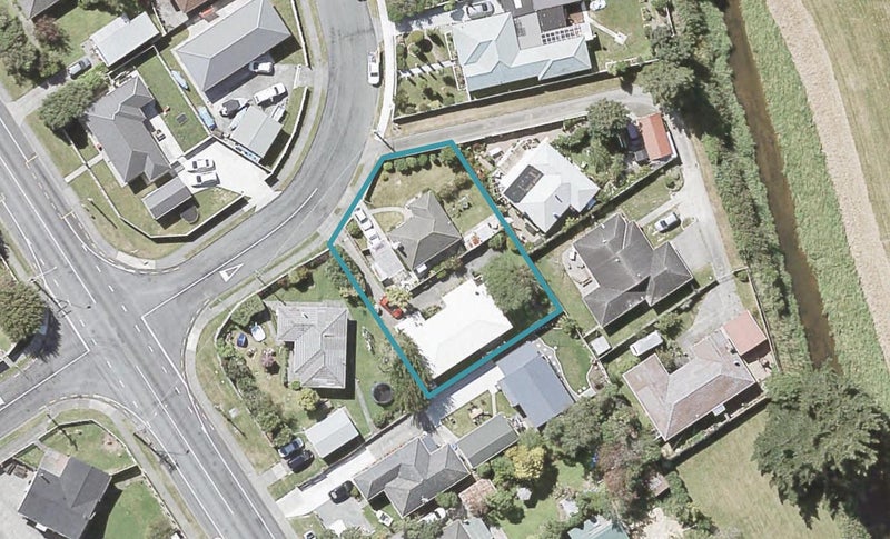 2/4 Hyde Street, Wainuiomata, Lower Hutt - Carousel 1