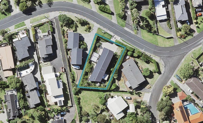 34 Park Rise, Campbells Bay, Auckland - Carousel 1
