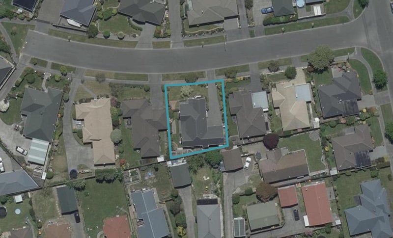 5 Amdale Avenue, Broomfield, Christchurch - Carousel 1