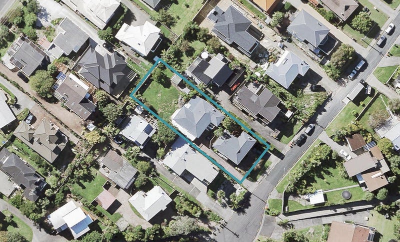 2/29 Kiteroa Terrace, Rothesay Bay, Auckland - Carousel 1